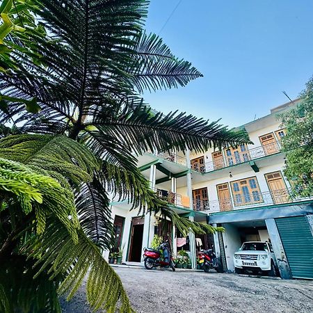 Abc Guest Inn & Restaurant Хапутале Екстер'єр фото
